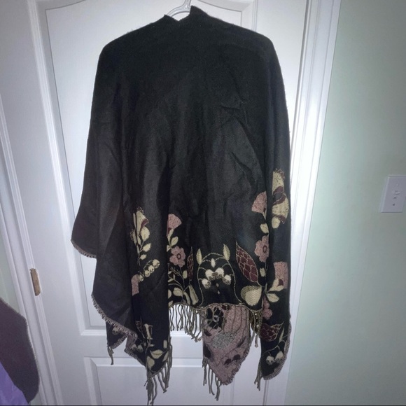 Shawl/ Scarf Wrap - Picture 2 of 3